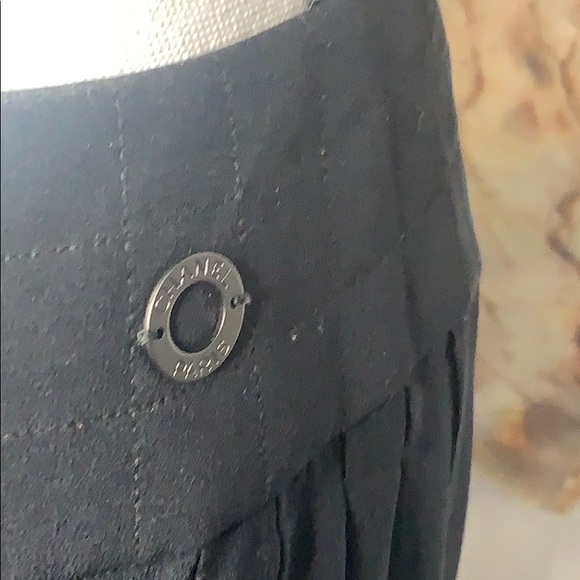 100% silk authentic Chanel black classic skirt - Picture 3 of 9